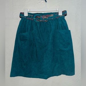Vintage Jessica Scott mini skirt with pockets!
